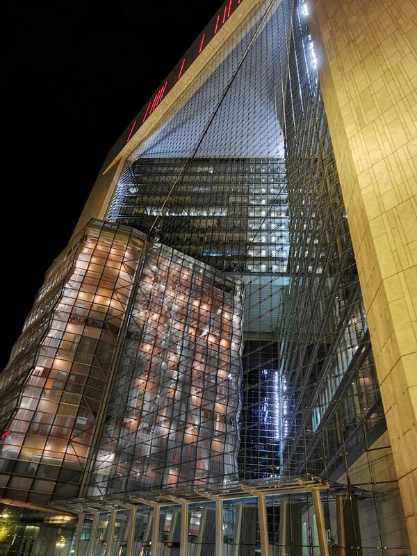 New Poly Plaza – photo 1